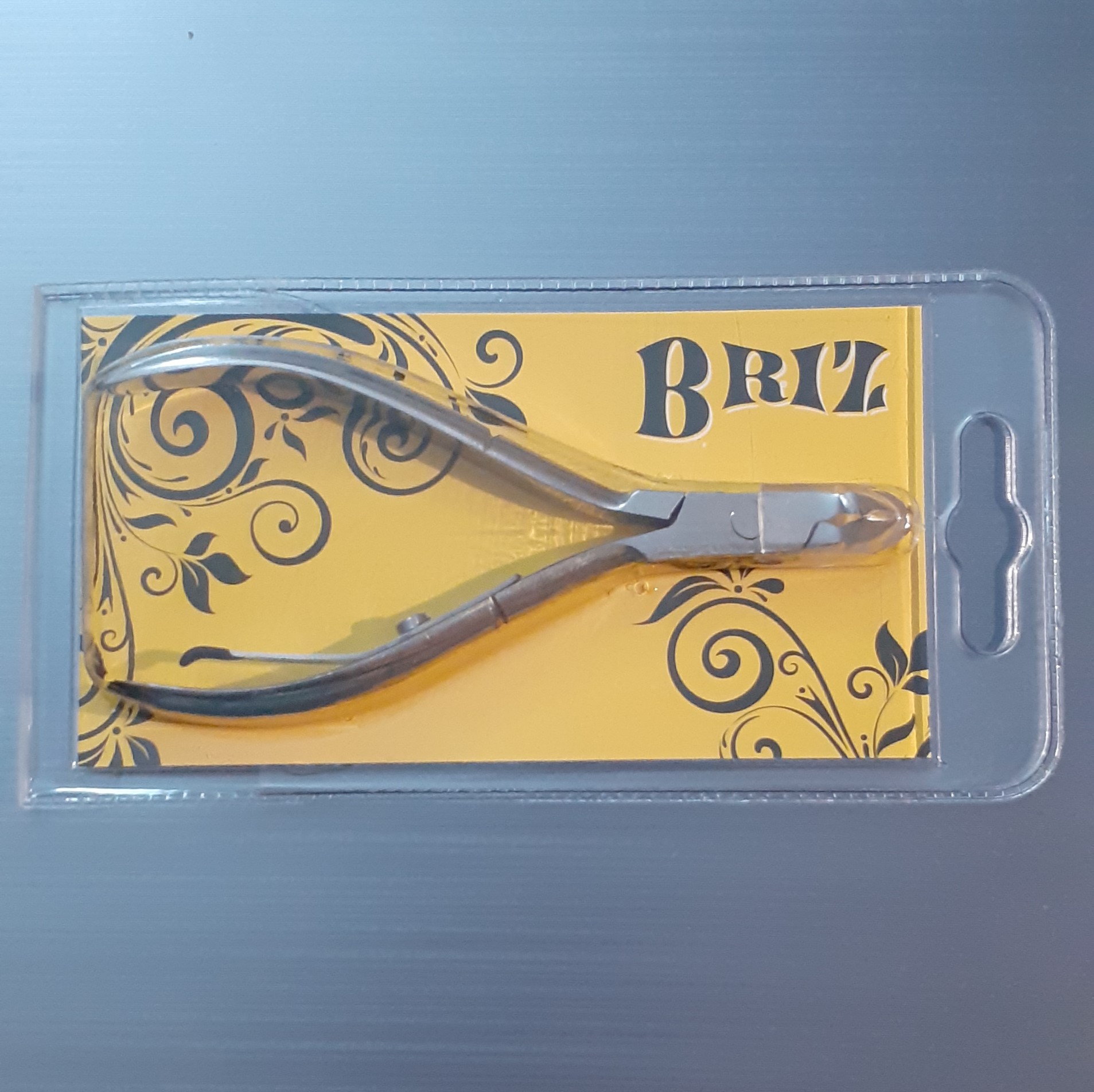 ALICATE PARA CUTÍCULAS PROFESIONAL de acero inoxidable SOLINGEN BRIZ